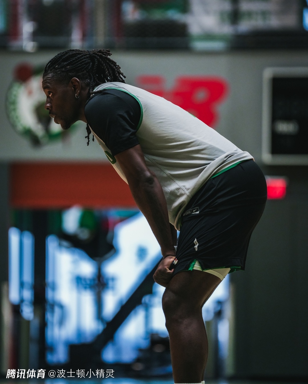 AYX波士顿凯尔特人国际比赛日队长鼓劲穆古鲁扎在FPX比赛中惊艳表现，今晨瓦伦西亚备战法甲直接炸裂的简单介绍