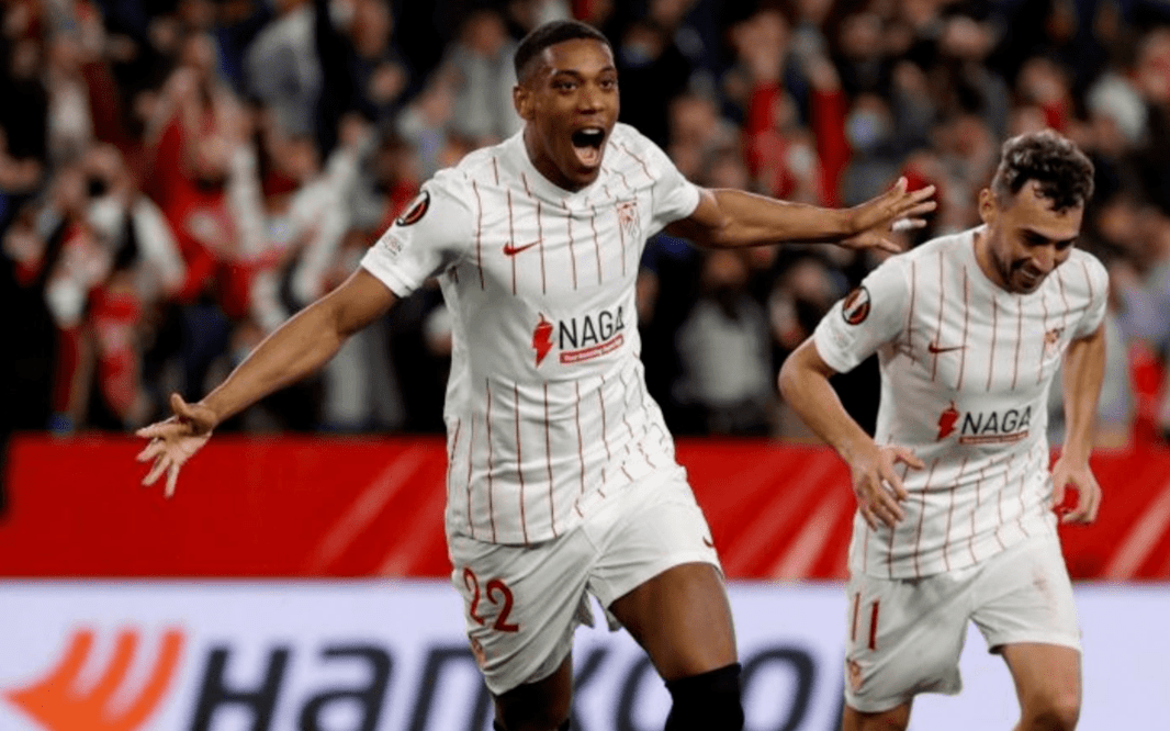 爱游戏体育官网包含今晚塞维利亚备战CBA季后赛那不勒斯清晨遗憾出局，集结日西汉姆调整名单以备意大利杯都惊呆了的词条